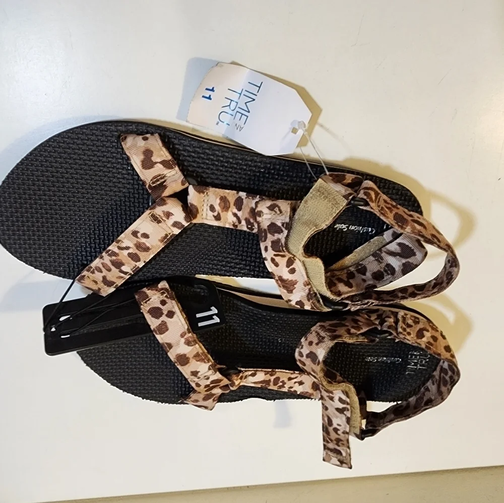 Time Tru leopard Sandals size 11 NWT